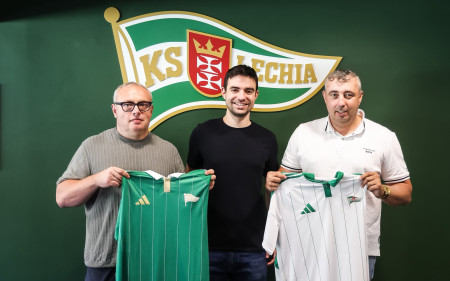 Firma LVT przedłuża współpracę z&nbsp;Lechią Gdańsk