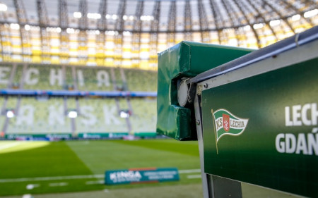 Lechia vs Pogoń przy pustych trybunach