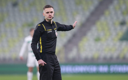 Damian Sylwestrzak poprowadzi mecz Lechia – Górnik