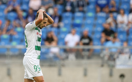 Pierwsza porażka w sezonie – Lech wyraźnie lepszy w meczu na szczycie