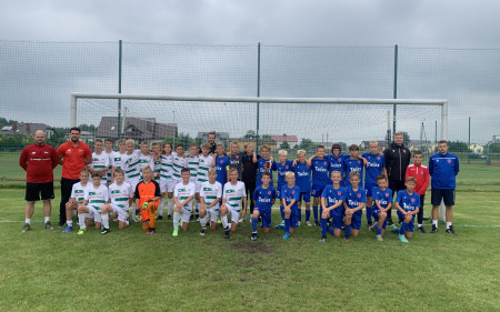 Rocznik 2009 Akademii Lechii Gdańsk szykuje się do sezonu na obozie w Radomsku