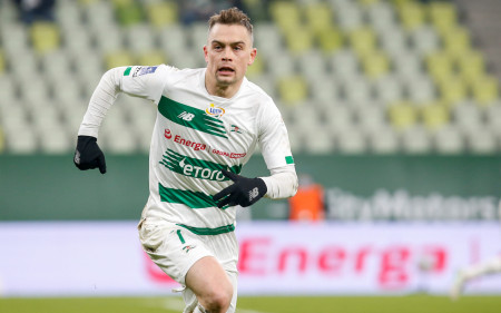 Maciej Gajos na dłużej w Lechii