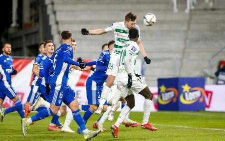 Porażka na koniec 2021 roku