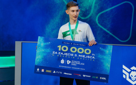 Maksymilian „Zalewskyy” Zalewski brązowym medalistą PKO Bank Polski Ekstraklasa Games