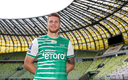 Joel Abu Hanna wzmacnia defensywę gdańskiej Lechii