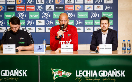 Pierwsza konferencja prasowa Davida Badii – nowego szkoleniowca Lechii Gdańsk | 23.03.2023