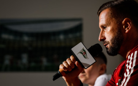 Conference | Coach Szymon Grabowski before the match against Puszcza Niepołomice