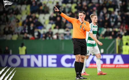 Patryk Gryckiewicz sędzią meczu Legia –  Lechia