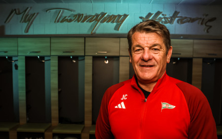 John Carver signs new contract