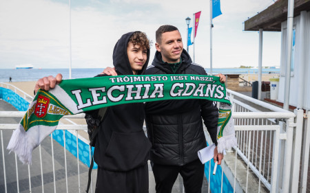 Ivan Zhelizko and Michał Głogowski at the meeting with fans on the pier in Brzeźno 08.05.2025