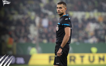 Łukasz Kuźma sędzią meczu #LGDKOR